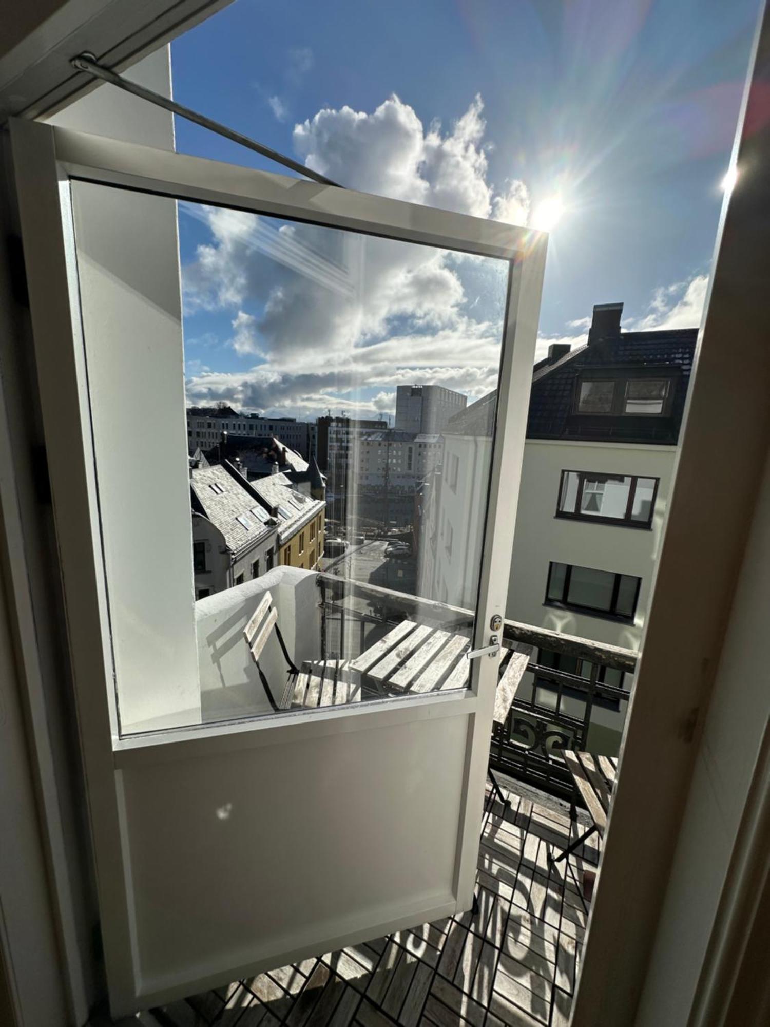 Stylish Big Jugend Art Nouveau Apartment With Balcony Heart Of 올레순 외부 사진