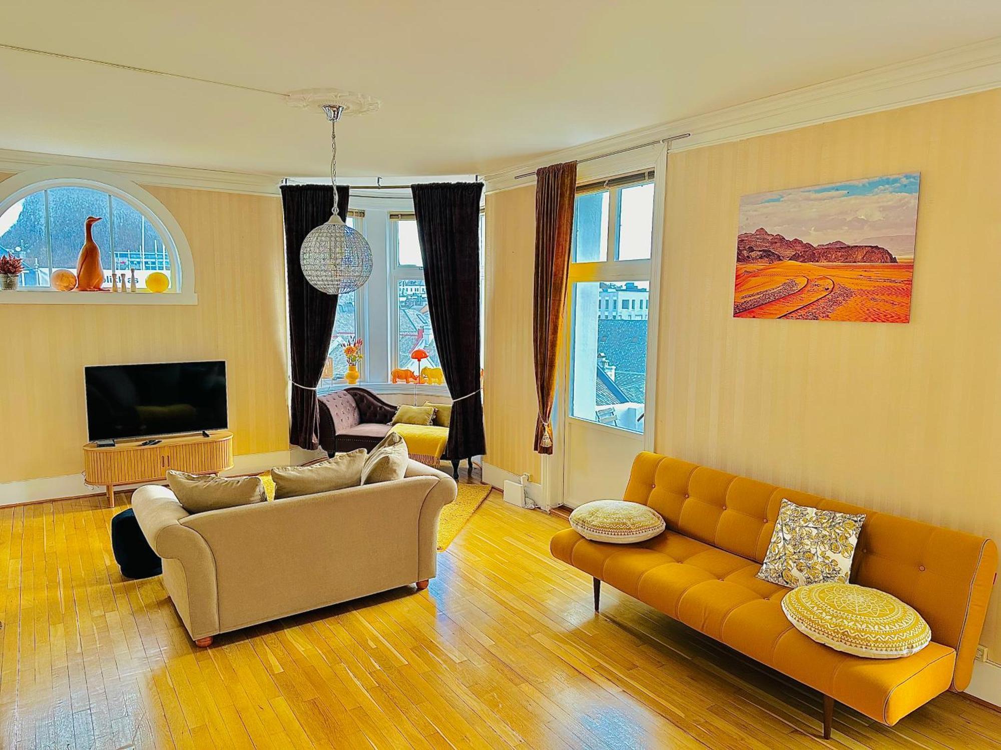 Stylish Big Jugend Art Nouveau Apartment With Balcony Heart Of 올레순 외부 사진
